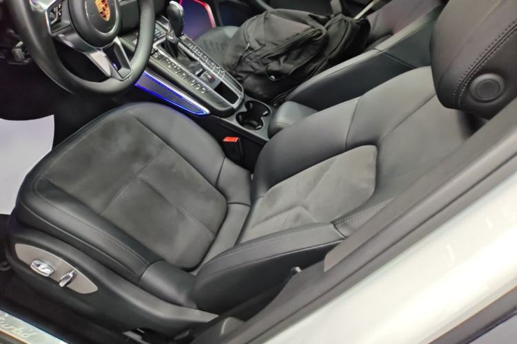 Used Porsche Macan 2017 Macan 2.0T Left Front Seat