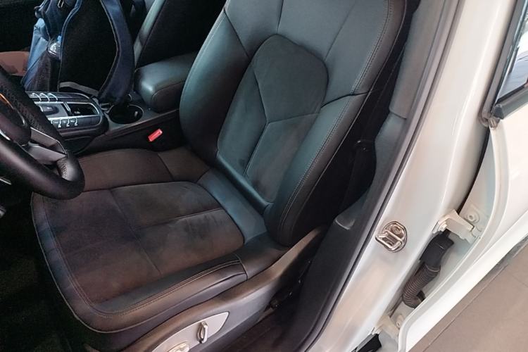 Used Porsche Macan 2017 Macan S 3.0T Left Front Seat
