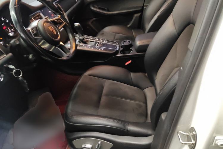 Used Porsche Macan 2017 Macan 2.0T Left Front Seat