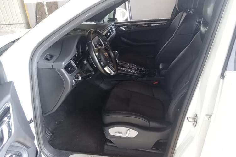Used Porsche Macan 2017 Macan S 3.0T Left Front Seat