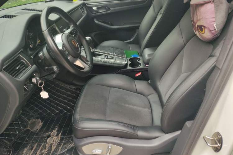 Used Porsche Macan 2017 Macan 2.0T Left Front Seat