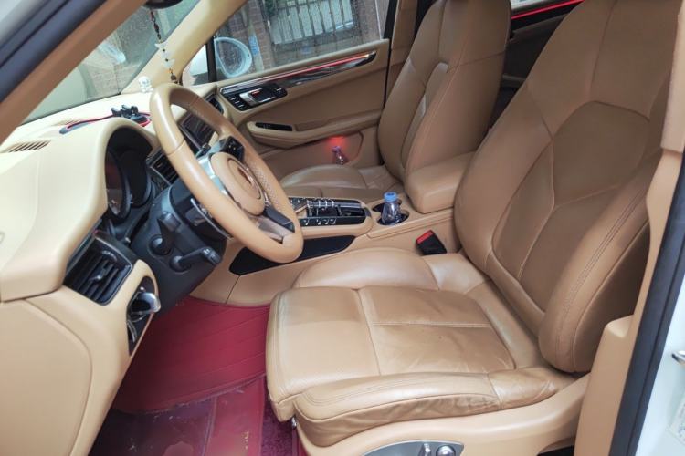 Used Porsche Macan 2017 Macan 2.0T Left Front Seat