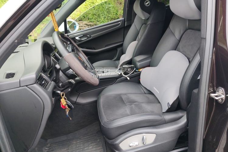 Used Porsche Macan 2017 Macan 2.0T Left Front Seat