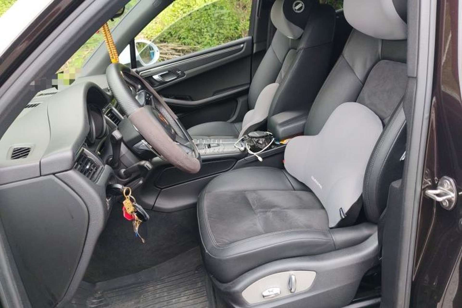 Used Porsche Macan 2017 Macan 2.0T Left Front Seat