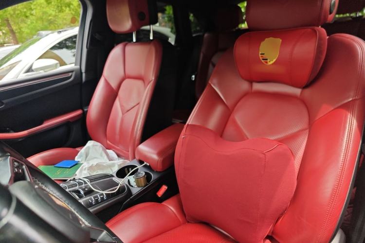 Used Porsche Macan 2017 Macan 2.0T Left Front Seat