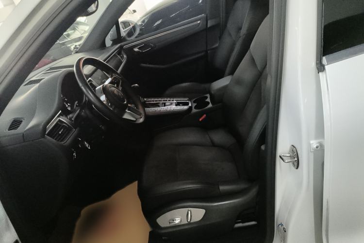Used Porsche Macan 2017 Macan 2.0T Left Front Seat
