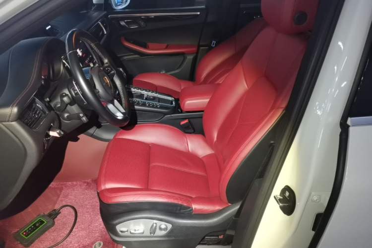 Used Porsche Macan 2017 Macan S 3.0T Left Front Seat