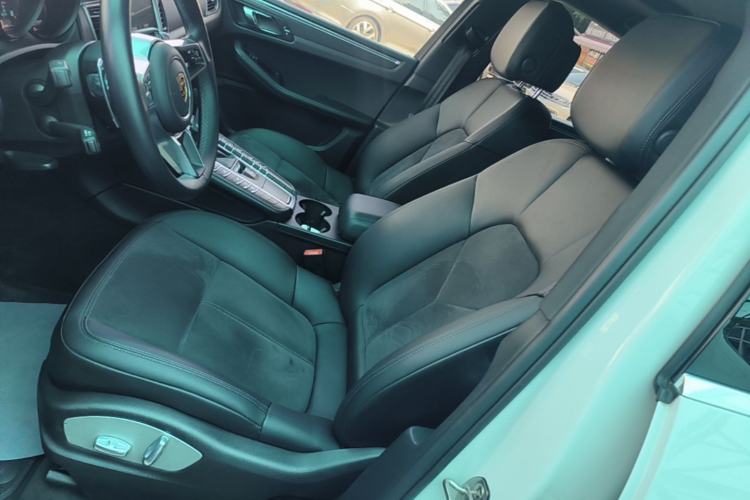 Used Porsche Macan 2017 Macan 2.0T Left Front Seat