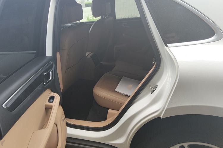Used Porsche Macan 2017 Macan 2.0T Left Rear Seat