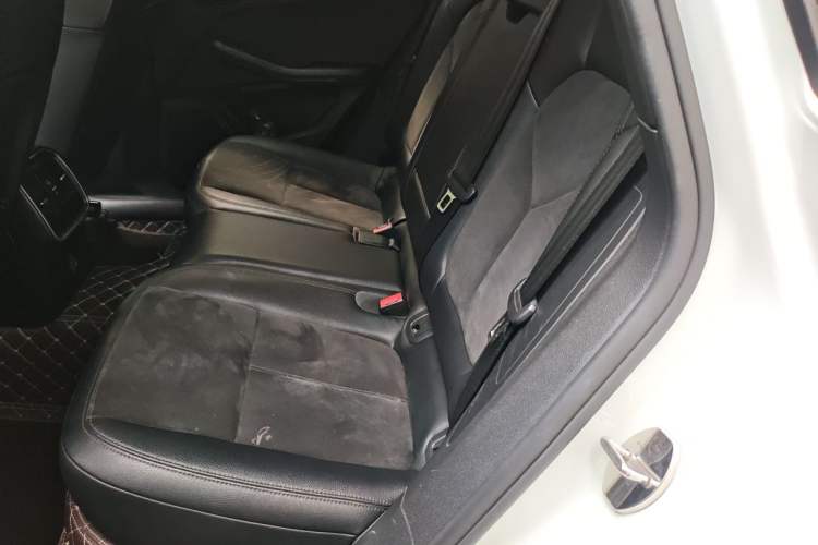 Used Porsche Macan 2017 Macan 2.0T Left Rear Seat
