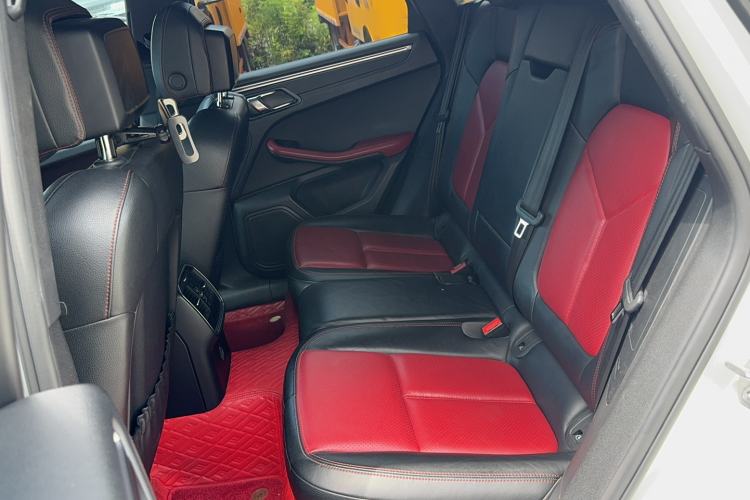 Used Porsche Macan 2017 Macan 2.0T Left Rear Seat