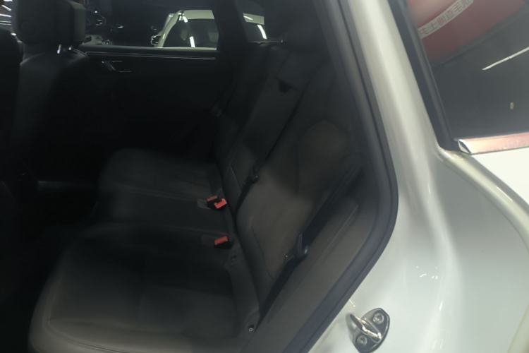 Used Porsche Macan 2017 Macan 2.0T Left Rear Seat