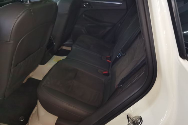 Used Porsche Macan 2017 Macan 2.0T Left Rear Seat