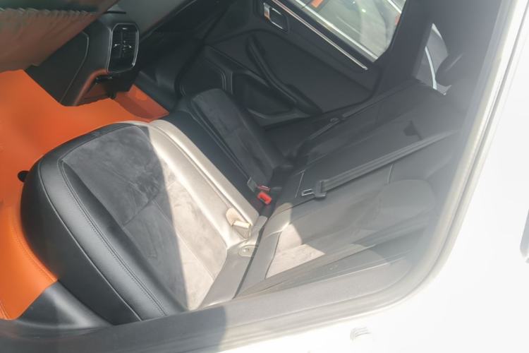 Used Porsche Macan 2017 Macan 2.0T Left Rear Seat