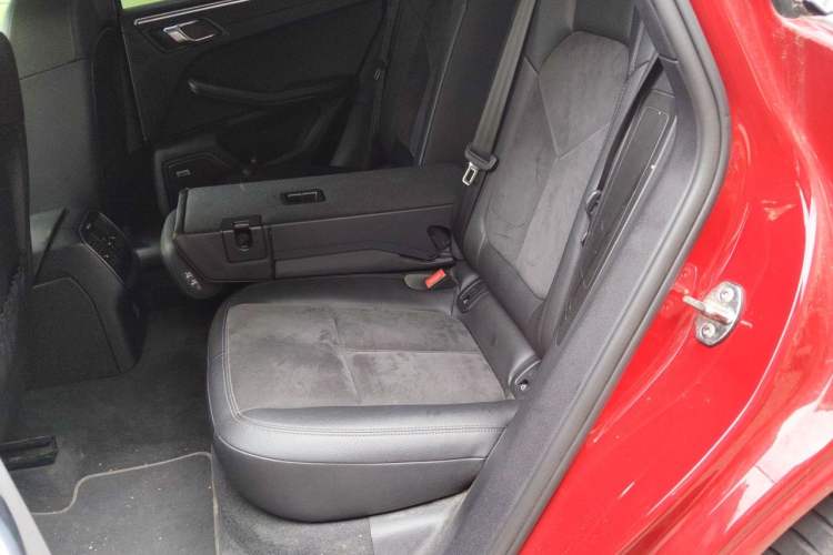 Used Porsche Macan 2017 Macan 2.0T Left Rear Seat
