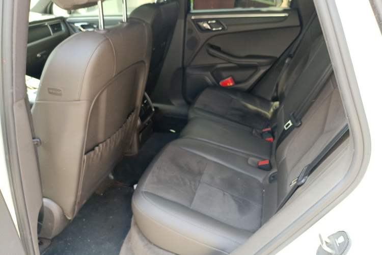 Used Porsche Macan 2017 Macan 2.0T Left Rear Seat