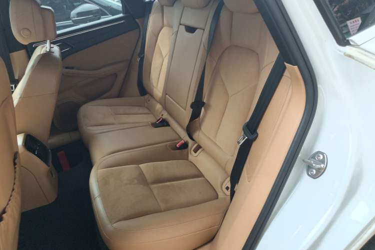 Used Porsche Macan 2017 Macan 2.0T Left Rear Seat