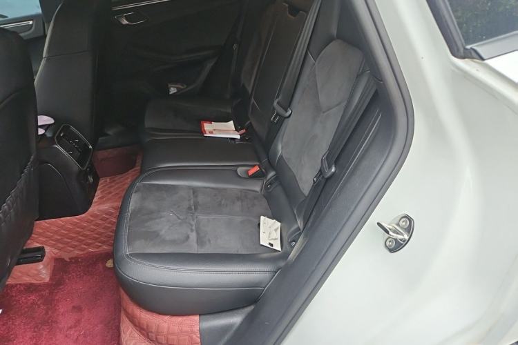 Used Porsche Macan 2017 Macan 2.0T Left Rear Seat