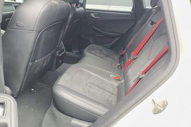 Used Porsche Macan 2017 Macan 2.0T Left Rear Seat