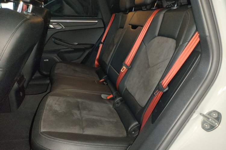 Used Porsche Macan 2017 Macan 2.0T Left Rear Seat