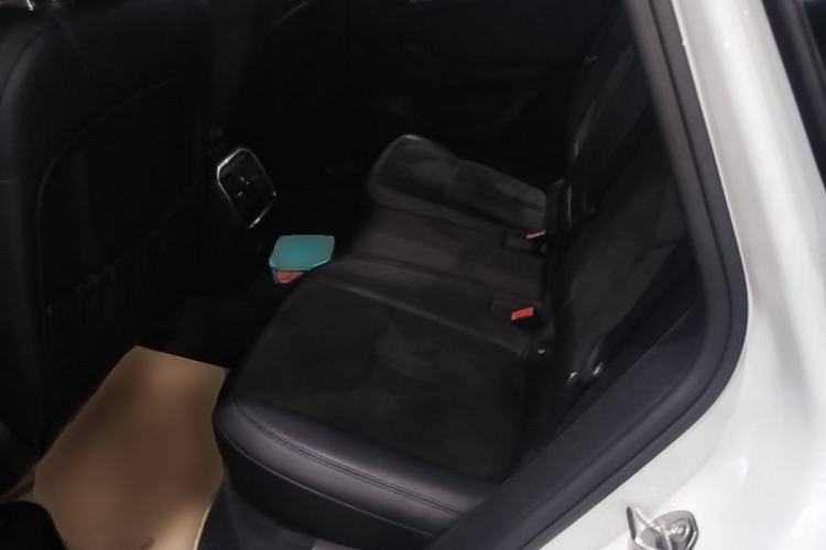 Used Porsche Macan 2017 Macan 2.0T Left Rear Seat