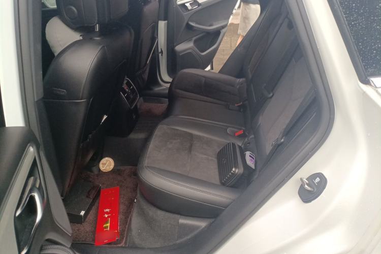 Used Porsche Macan 2017 Macan 2.0T Left Rear Seat