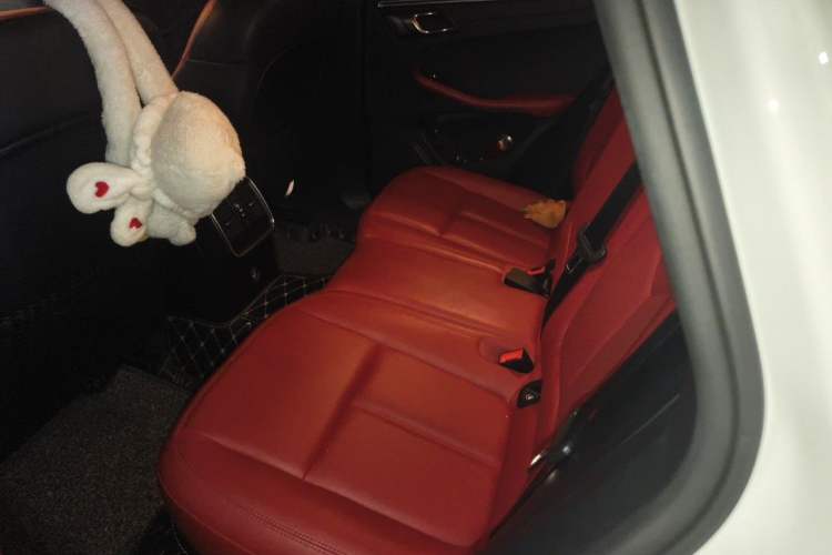 Used Porsche Macan 2017 Macan 2.0T Left Rear Seat