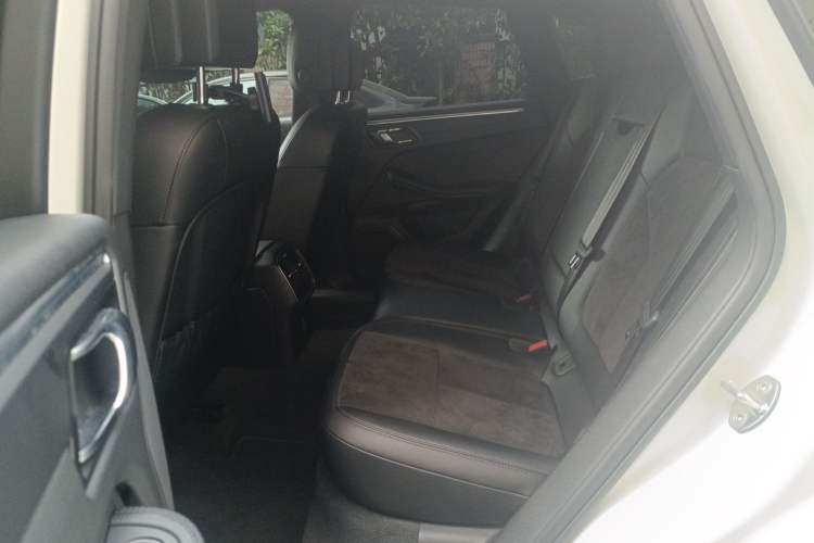 Used Porsche Macan 2017 Macan 2.0T Left Rear Seat