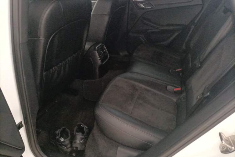 Used Porsche Macan 2017 Macan 2.0T Left Rear Seat