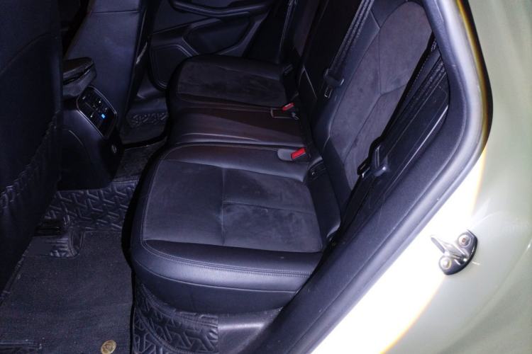 Used Porsche Macan 2017 Macan 2.0T Left Rear Seat