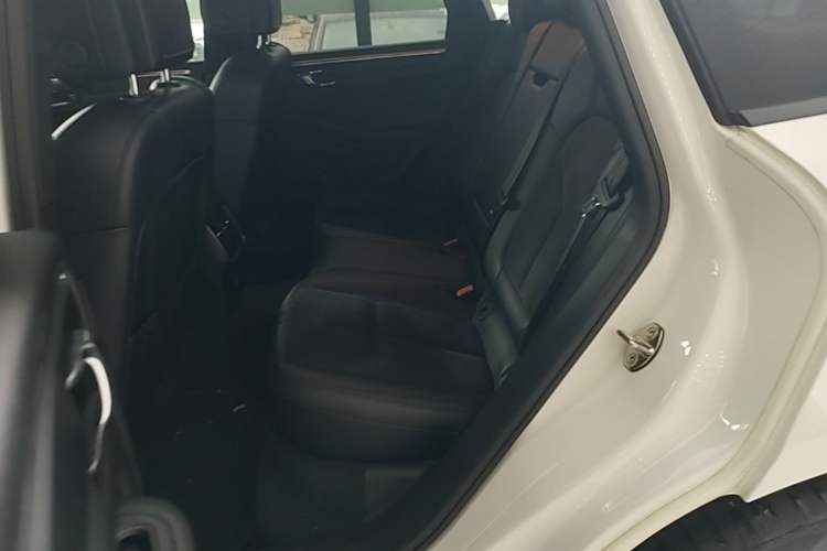 Used Porsche Macan 2017 Macan 2.0T Left Rear Seat