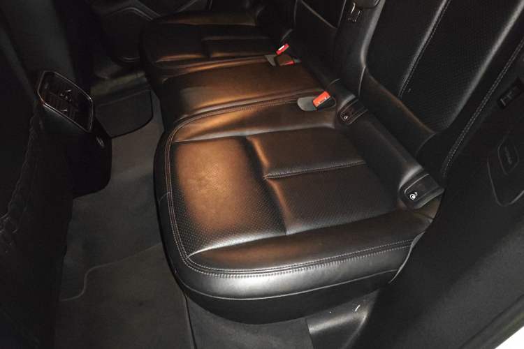 Used Porsche Macan 2017 Macan S 3.0T Left Rear Seat