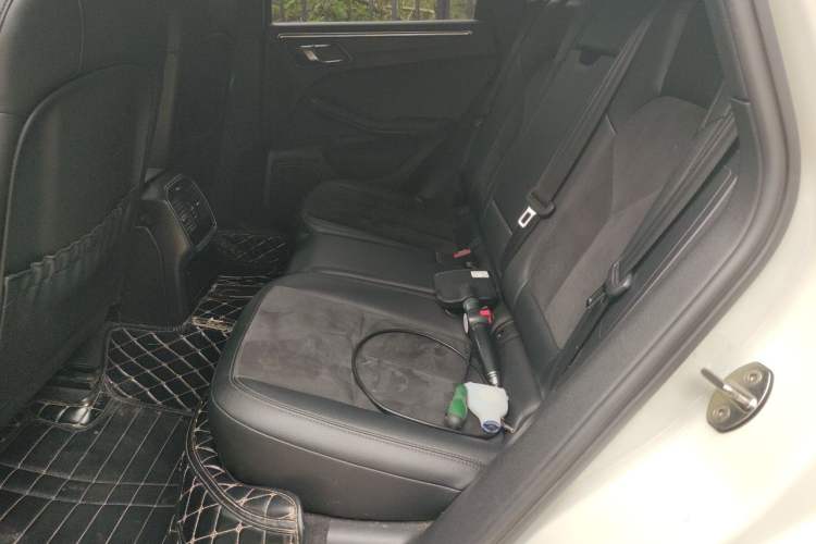 Used Porsche Macan 2017 Macan 2.0T Left Rear Seat