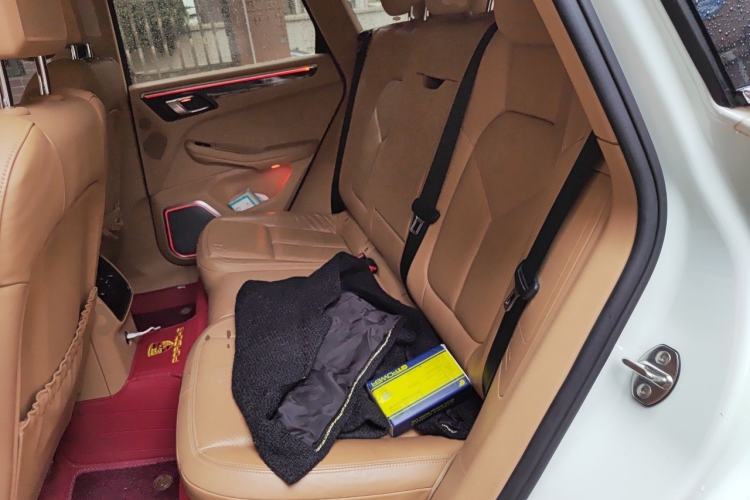 Used Porsche Macan 2017 Macan 2.0T Left Rear Seat