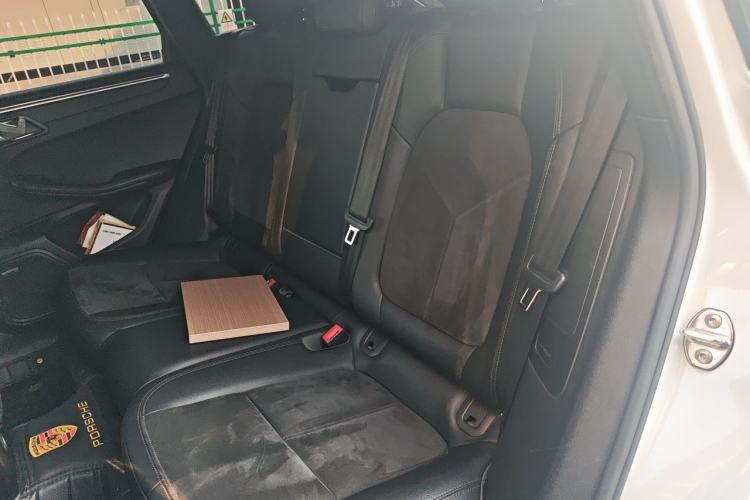 Used Porsche Macan 2017 Macan 2.0T Left Rear Seat