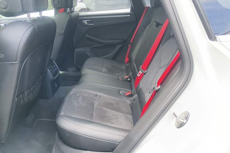 Used Porsche Macan 2017 Macan 2.0T Left Rear Seat