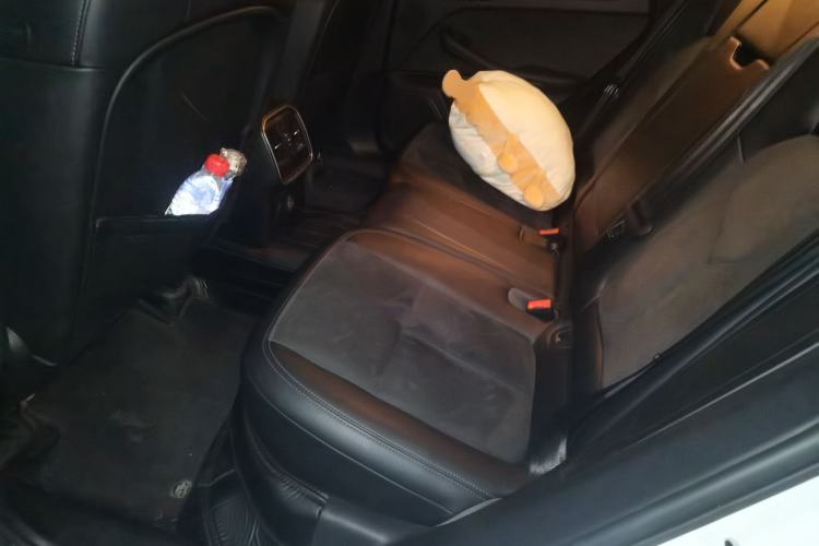 Used Porsche Macan 2017 Macan 2.0T Left Rear Seat