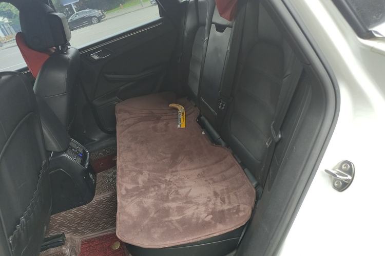Used Porsche Macan 2017 Macan 2.0T Left Rear Seat