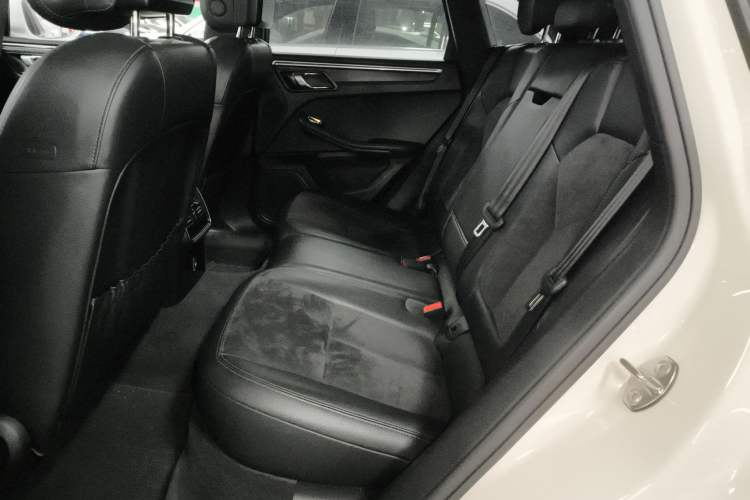 Used Porsche Macan 2017 Macan 2.0T Left Rear Seat