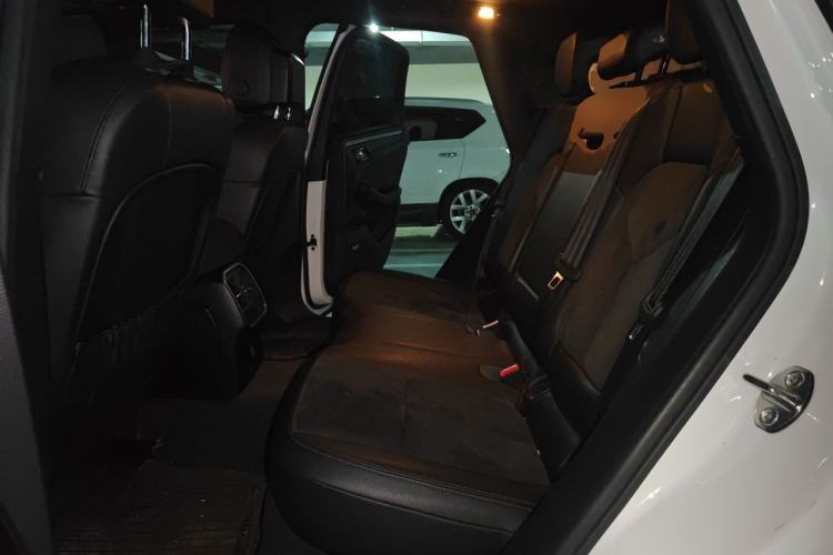 Used Porsche Macan 2017 Macan 2.0T Left Rear Seat