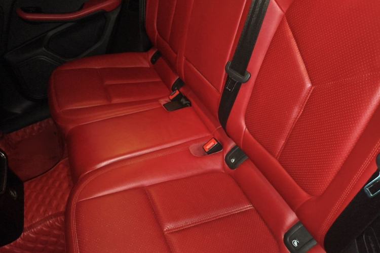 Used Porsche Macan 2017 Macan 2.0T Left Rear Seat