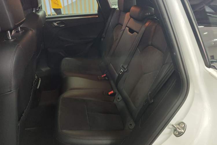 Used Porsche Macan 2017 Macan 2.0T Left Rear Seat