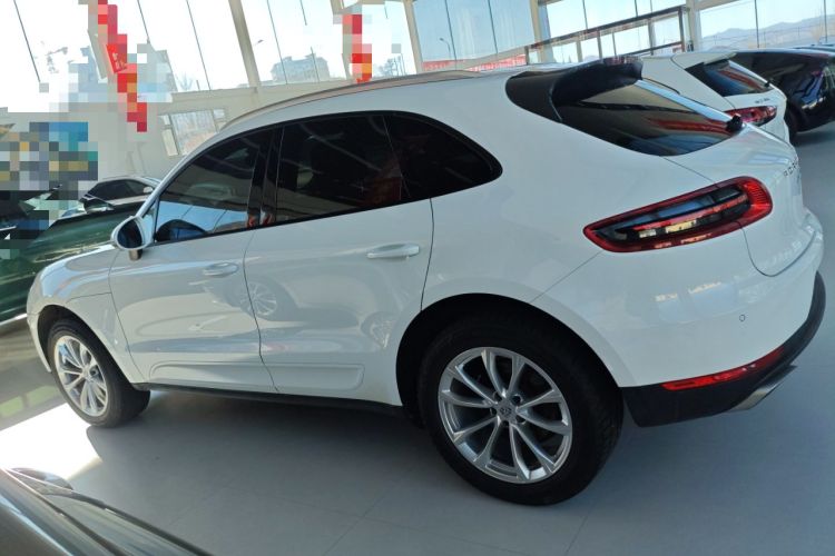 Used Porsche Macan 2017 Macan 2.0T Left Side