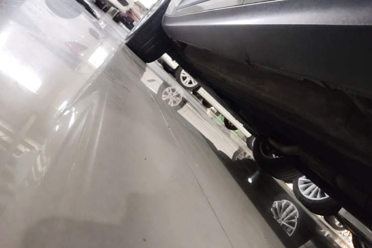 Used Porsche Macan 2017 Macan 2.0T Left Side Sill