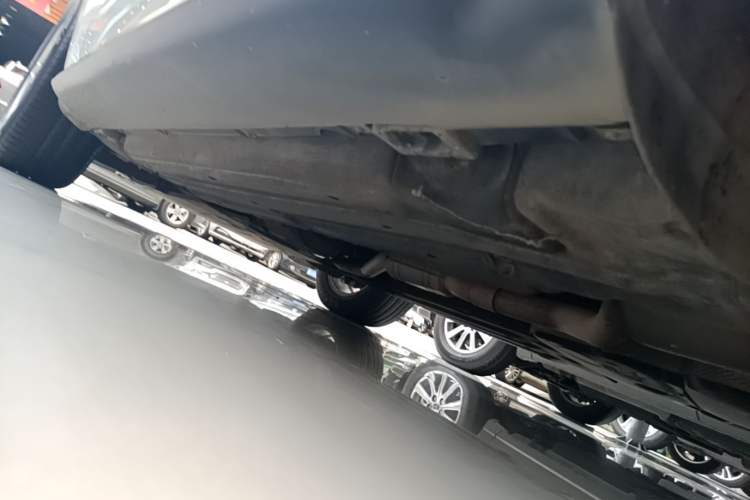 Used Porsche Macan 2017 Macan 2.0T Left Side Sill