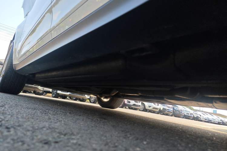 Used Porsche Macan 2017 Macan 2.0T Left Side Sill