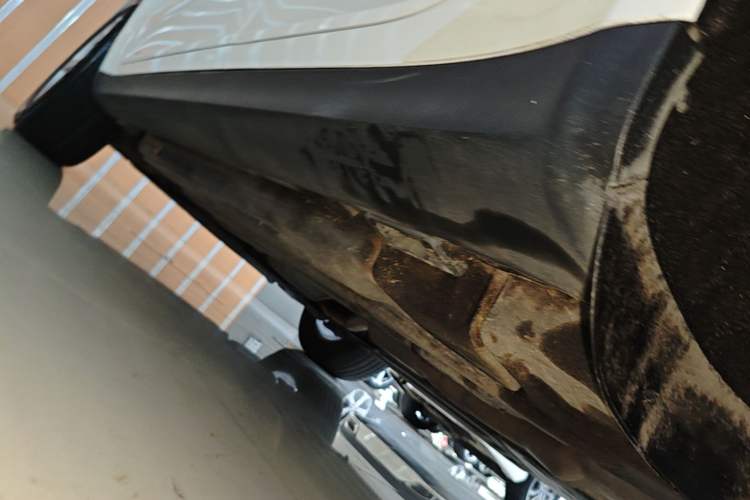 Used Porsche Macan 2017 Macan 2.0T Left Side Sill