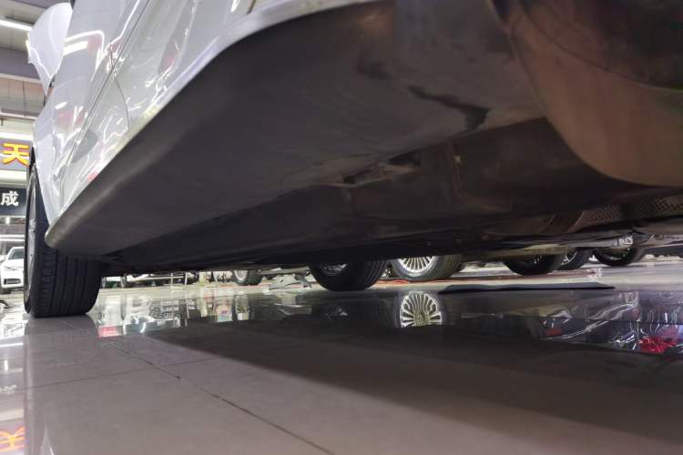 Used Porsche Macan 2017 Macan S 3.0T Left Side Sill