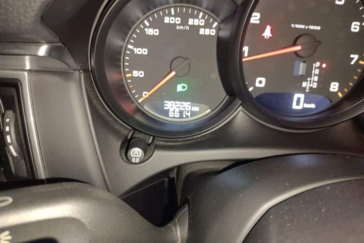 Used Porsche Macan 2017 Macan 2.0T Odometer Close Up