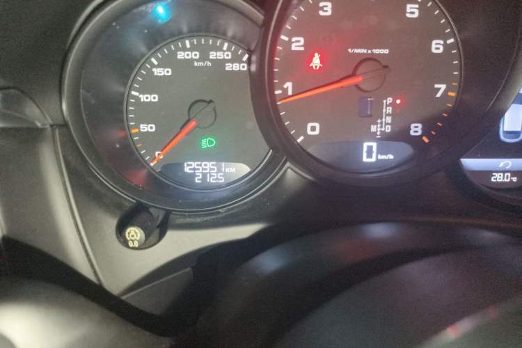 Used Porsche Macan 2017 Macan 2.0T Odometer Close Up